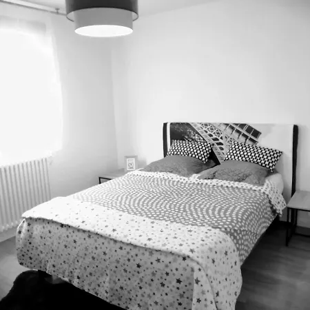 Annecy, 90m2 Avec Parking, Balcons Apartament *