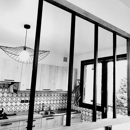 Annecy, 90m2 Avec Parking, Balcons * Annecy